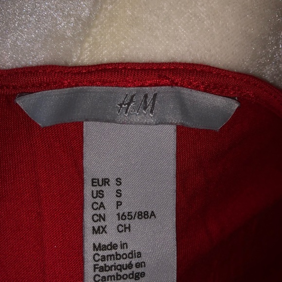 Fancy Ribbon Tank - Picture 3 of 3